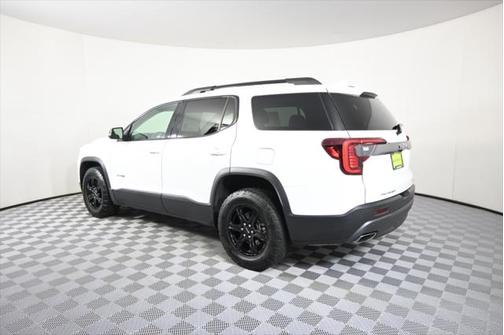 2023 GMC Acadia AWD AT4