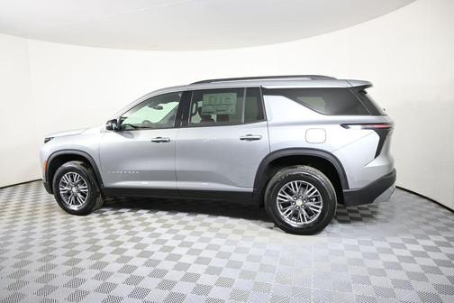 Sterling Gray Metallic 2026 Chevrolet Traverse LT