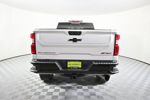 2024 Chevrolet Silverado 2500 4WD Crew Cab Standard Bed ZR2