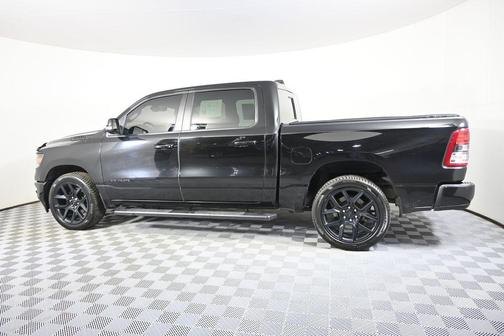 Diamond Black Crystal Pearlcoat 2019 RAM 1500 Big Horn