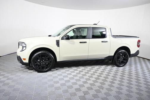 Desert Sand 2025 Ford Maverick XLT