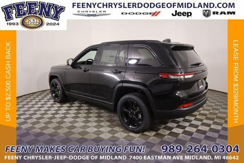 2025 Jeep Grand Cherokee Laredo