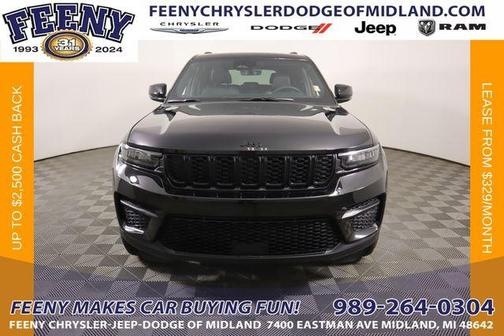 2025 Jeep Grand Cherokee Laredo