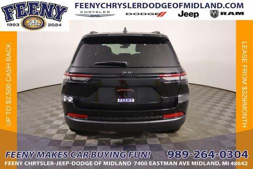 2025 Jeep Grand Cherokee Laredo
