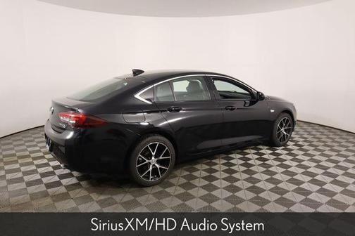 2018 Buick Regal Sportback Essence