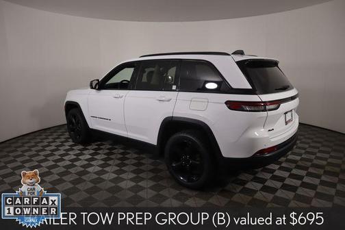 2022 Jeep Grand Cherokee Altitude