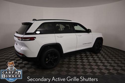 2022 Jeep Grand Cherokee Altitude