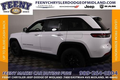 2025 Jeep Grand Cherokee Laredo