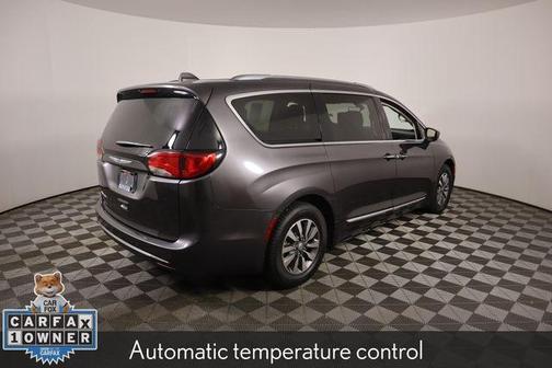 2020 Chrysler Pacifica Touring-L Plus