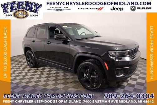 2025 Jeep Grand Cherokee Laredo