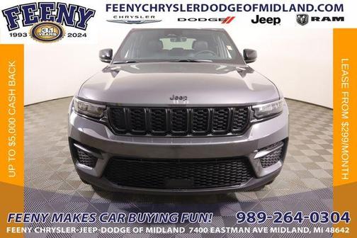 2025 Jeep Grand Cherokee Laredo