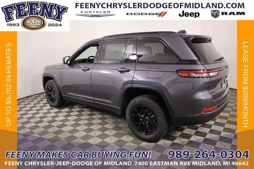 2025 Jeep Grand Cherokee Laredo