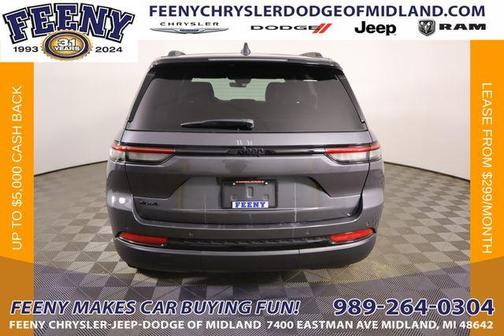 2025 Jeep Grand Cherokee Laredo
