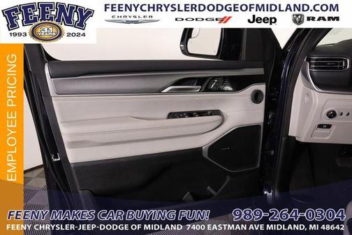 2025 Jeep Wagoneer Base