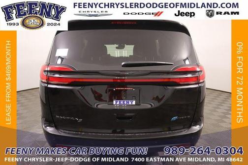 2025 Chrysler Pacifica Hybrid Select
