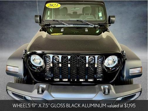 2023 Jeep Gladiator Sport