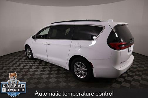 2022 Chrysler Pacifica Touring-L