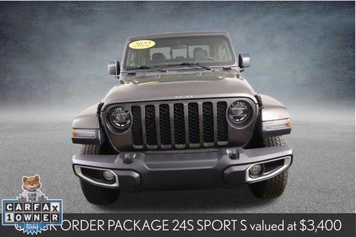 2022 Jeep Gladiator Sport