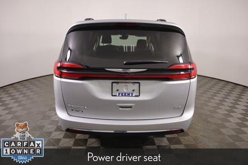 2022 Chrysler Pacifica Touring-L