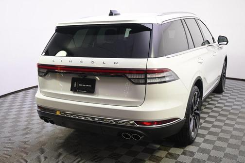 Pristine White Metallic Tri-Coat 2026 Lincoln Aviator Reserve AWD