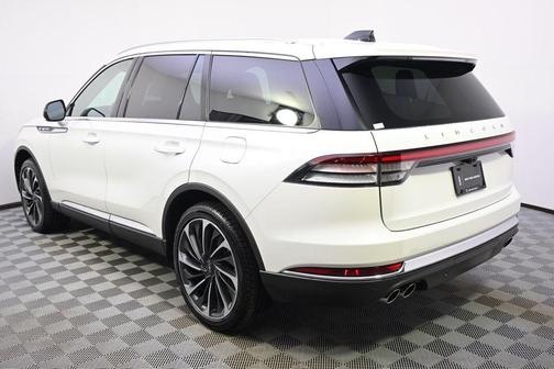 Pristine White Metallic Tri-Coat 2026 Lincoln Aviator Reserve AWD