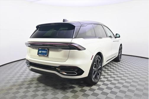 2025 Lincoln Nautilus Reserve