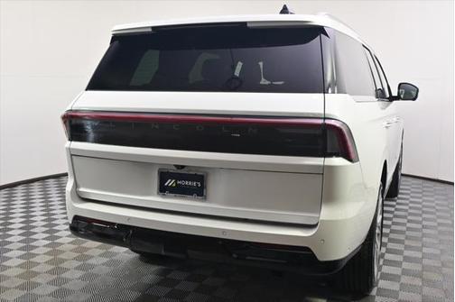 2025 Lincoln Navigator Black Label
