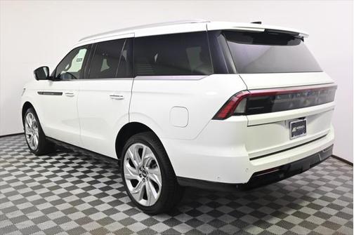 2025 Lincoln Navigator Black Label
