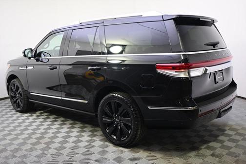 Infinite Black Metallic Clearcoat 2023 Lincoln Navigator Reserve