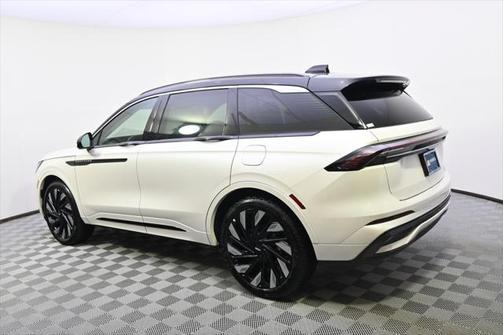 2025 Lincoln Nautilus Black Label