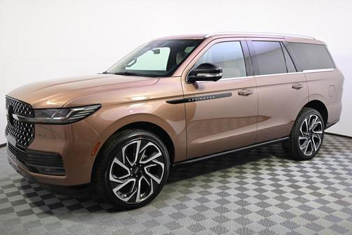 Sunrise Copper Metallic Pearlcoat 2026 Lincoln Navigator Black Label