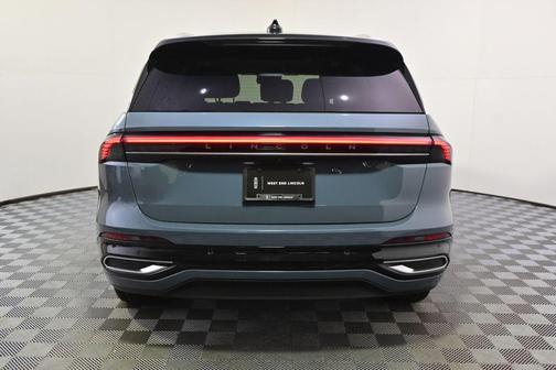 Whisper Blue Metallic Clearcoat 2026 Lincoln Nautilus Reserve