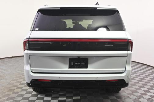 2025 Lincoln Navigator Reserve