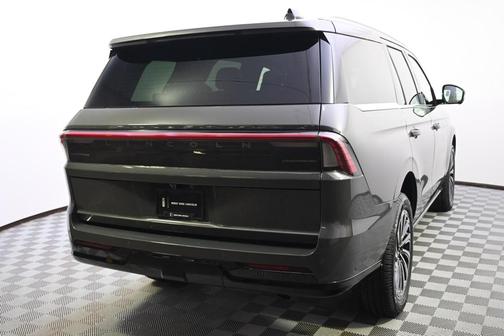 2025 Lincoln Navigator Black Label