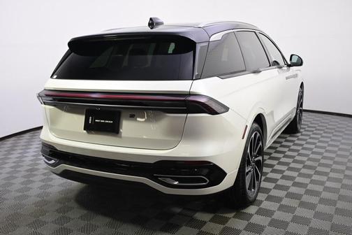 2025 Lincoln Nautilus Black Label