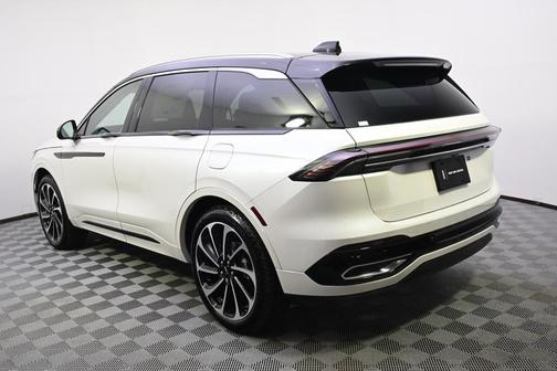 2025 Lincoln Nautilus Black Label