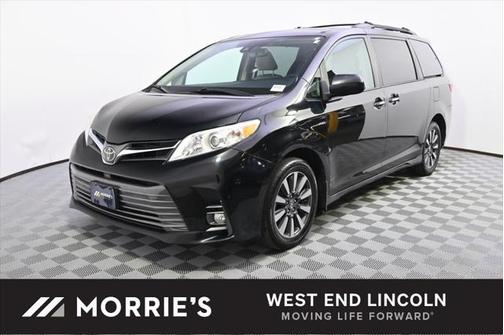 2018 Toyota Sienna XLE