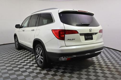 White Diamond Pearl 2016 Honda Pilot Elite