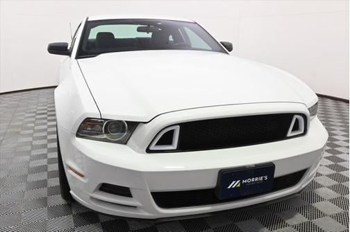 2014 Ford Mustang V6