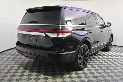 2022 Lincoln Navigator Reserve