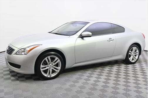 2010 INFINITI G37x Base