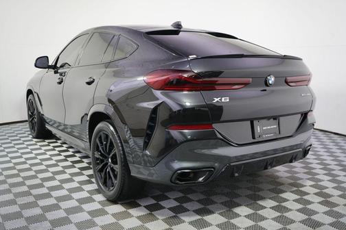 Black Sapphire Metallic 2022 BMW X6 xDrive40i