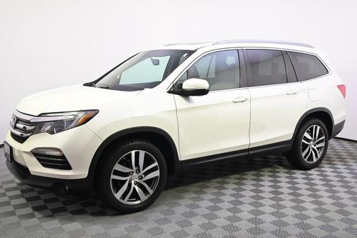 White Diamond Pearl 2017 Honda Pilot EX-L