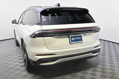 2025 Lincoln Nautilus Reserve