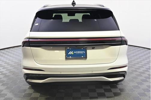 2025 Lincoln Nautilus Reserve