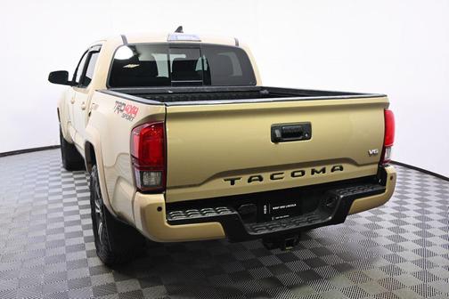 Quicksand 2019 Toyota Tacoma TRD Sport
