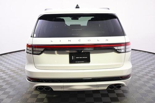 Pristine White Metallic Tri-Coat 2026 Lincoln Aviator Reserve AWD