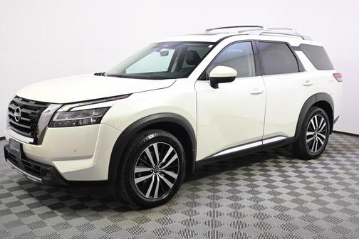 2023 Nissan Pathfinder Platinum 4WD