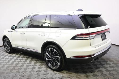 PRISTINE WHITE MET 3C 2026 Lincoln Aviator Reserve AWD