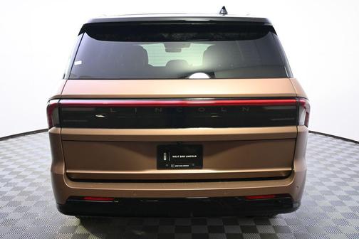 Sunrise Copper Metallic Pearlcoat 2026 Lincoln Navigator Black Label